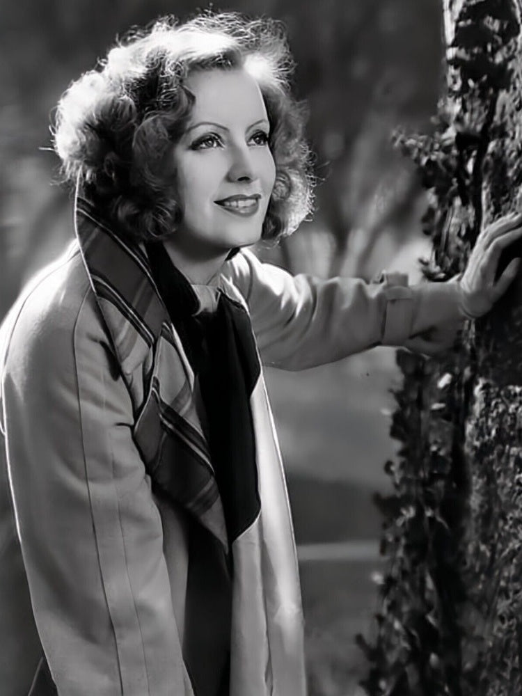 Greta Garbo 8.5 x 11 Black & White Photograph Art Print Photo Picture Collectibles:Photographic Images:Photographs Style Your Walls